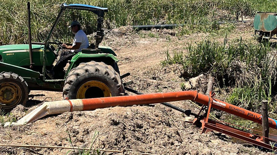Más maquinaria en acción: Conectividad y drenaje