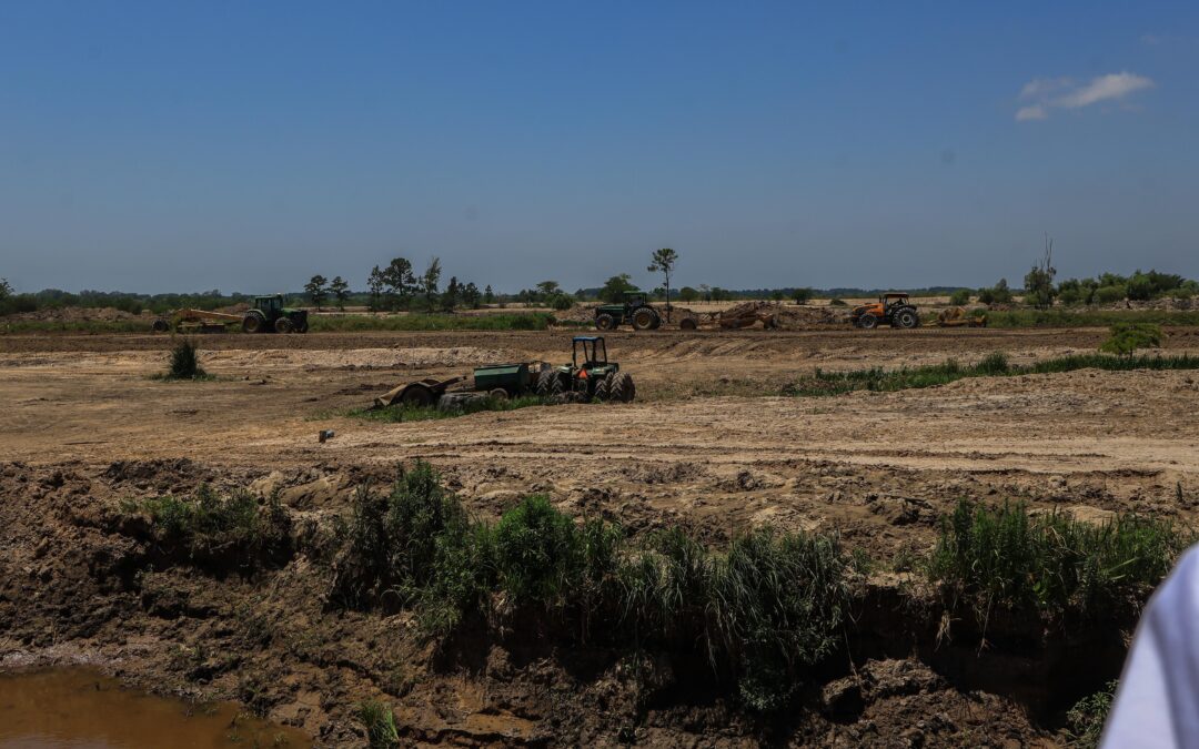 Avance de obra en Bahías del Paraná: profundización de canales para una navegación segura